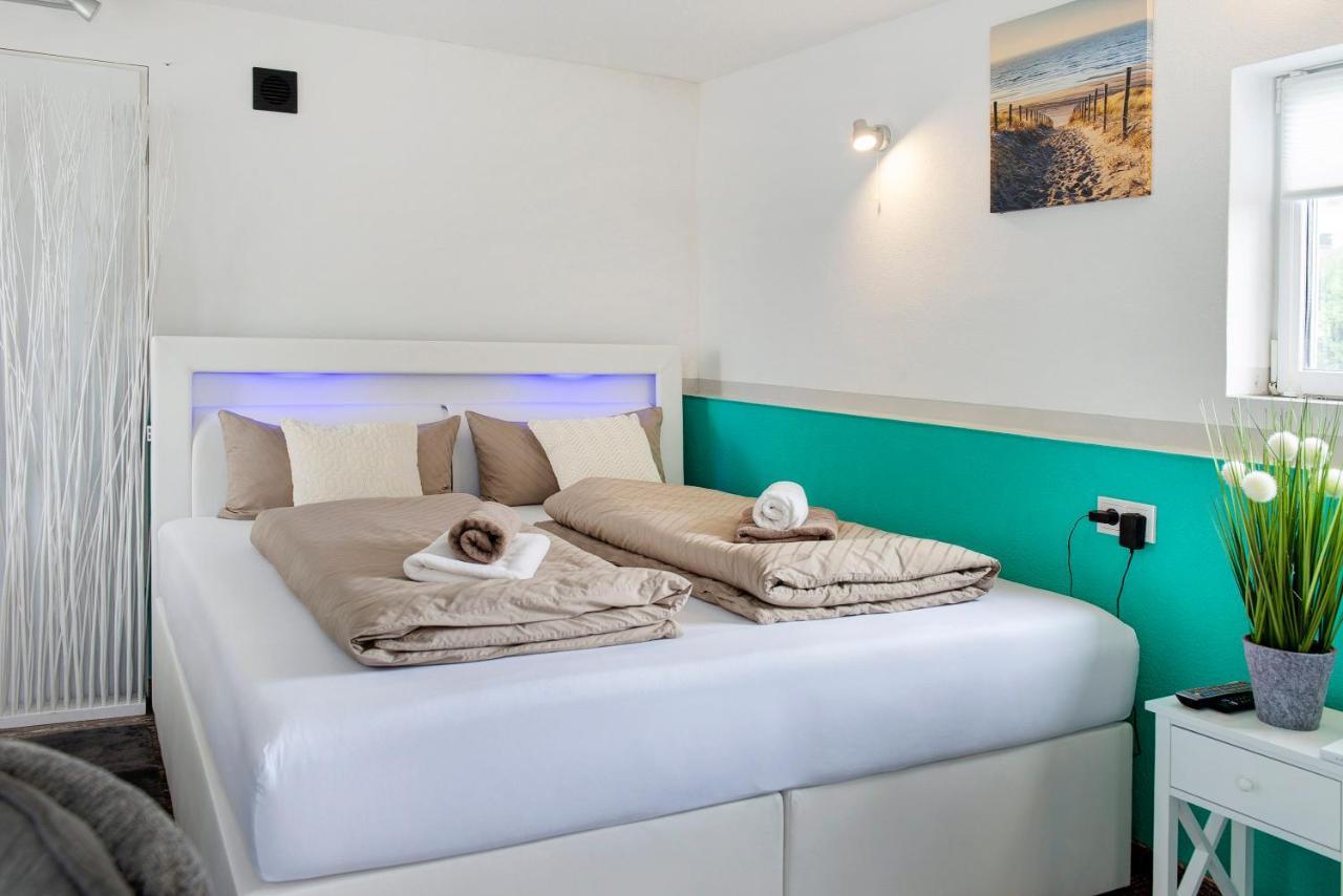 Spawo Mit Sauna Und Whirpool Pfullendorf Buitenkant foto
